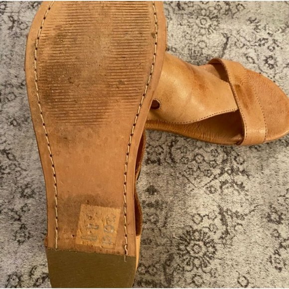 Bed Stu Sandal Women's Size 7. - Picture 4 of 4